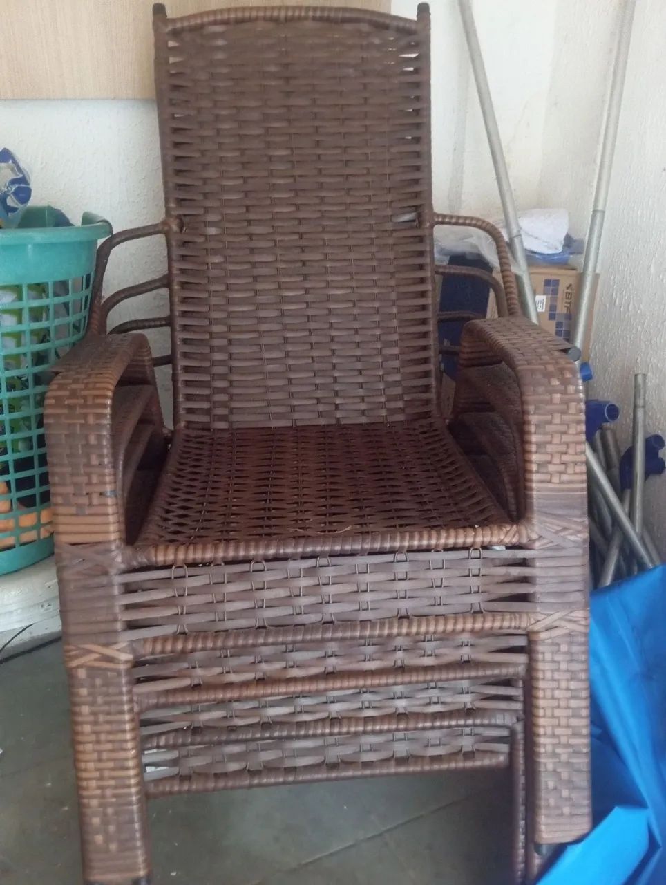Vendo conjunto de cadeiras com mesinha - Foto 2