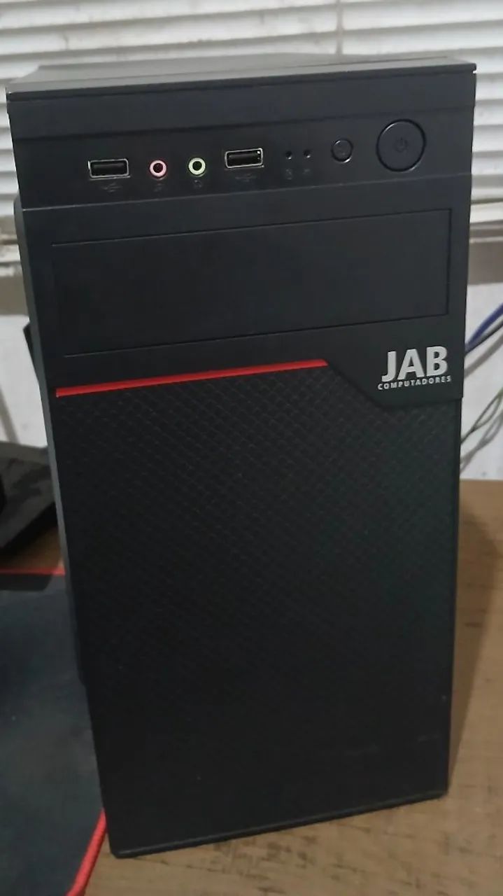 Gabinete de escritório comum usado