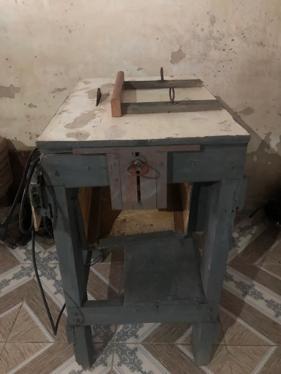 Bancada de serra de 1,5 CV