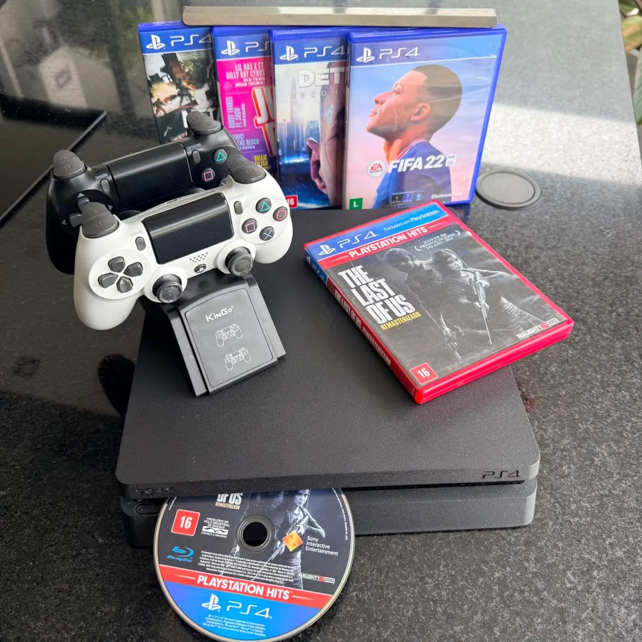 Vendo PlayStation 4 slim 1TB