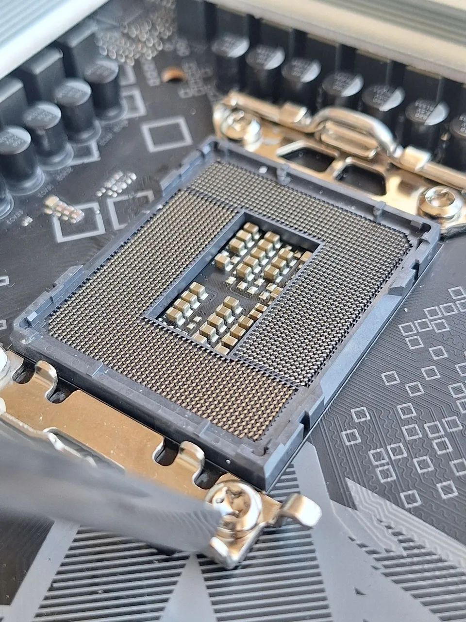 Placa mãe B760M DDR5 Wi-Fi Colorful - Foto 2