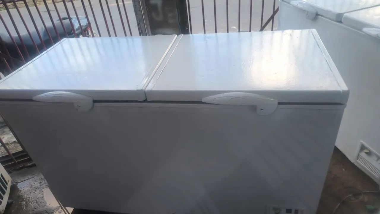 Freezer 2 portas fricon