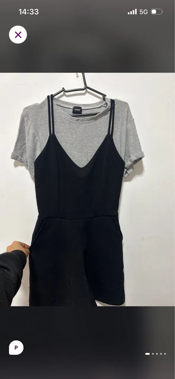 Jardineira e camiseta