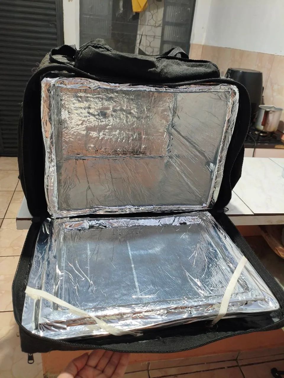 Bag Térmica Preta  - Foto 3