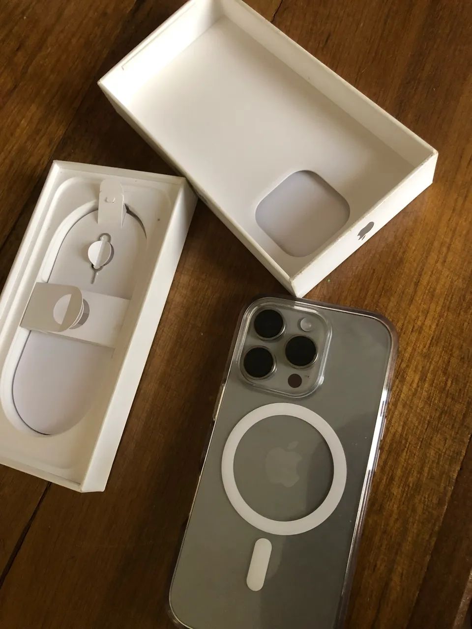 Iphone 16 Pro 256GB Titânio Natural - Celulares e Smartphones
