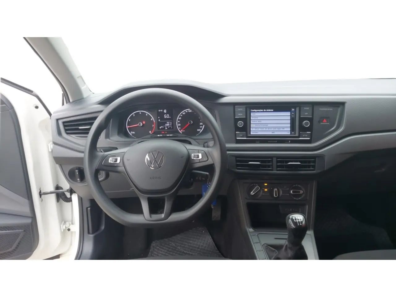 Volkswagen Polo Track 1.0 Flex 12V 5p, foto 13 de 14
