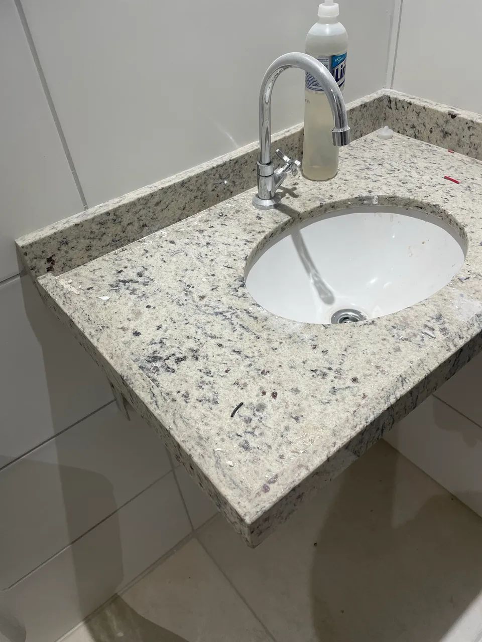 Pia de mármore NOVA65204301674371124