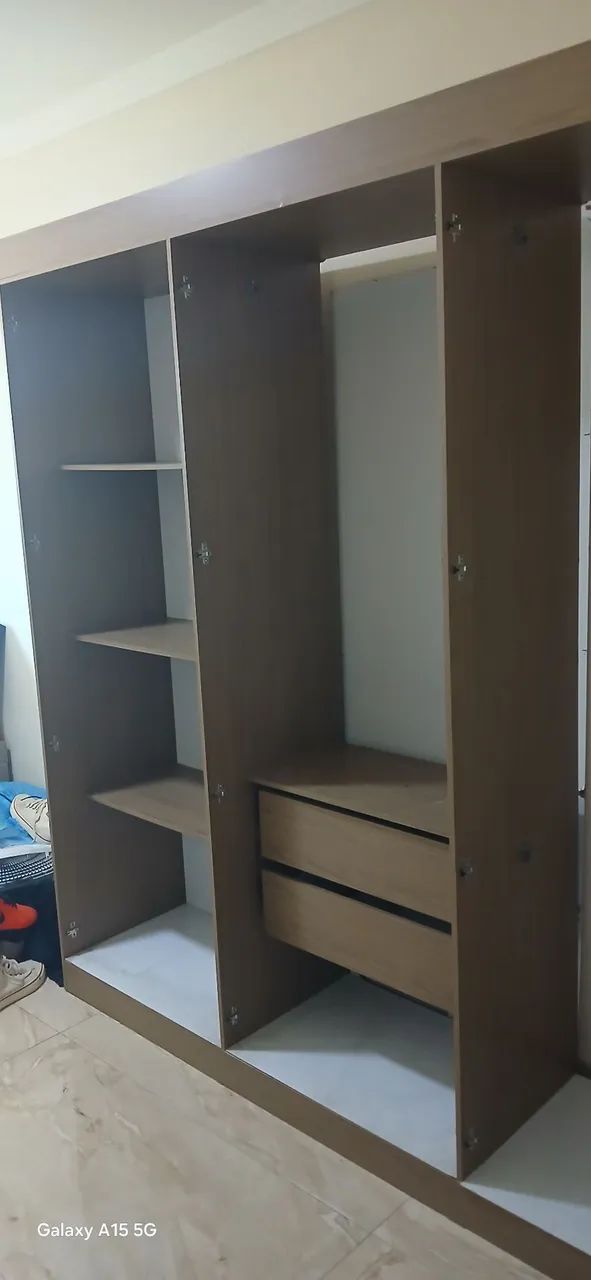 Guarda roupa  6 portas - Foto 3