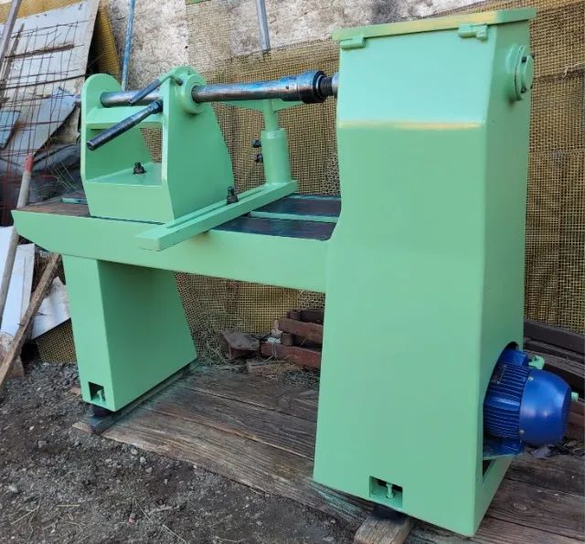 Torno de repuxo Usisol MT-32