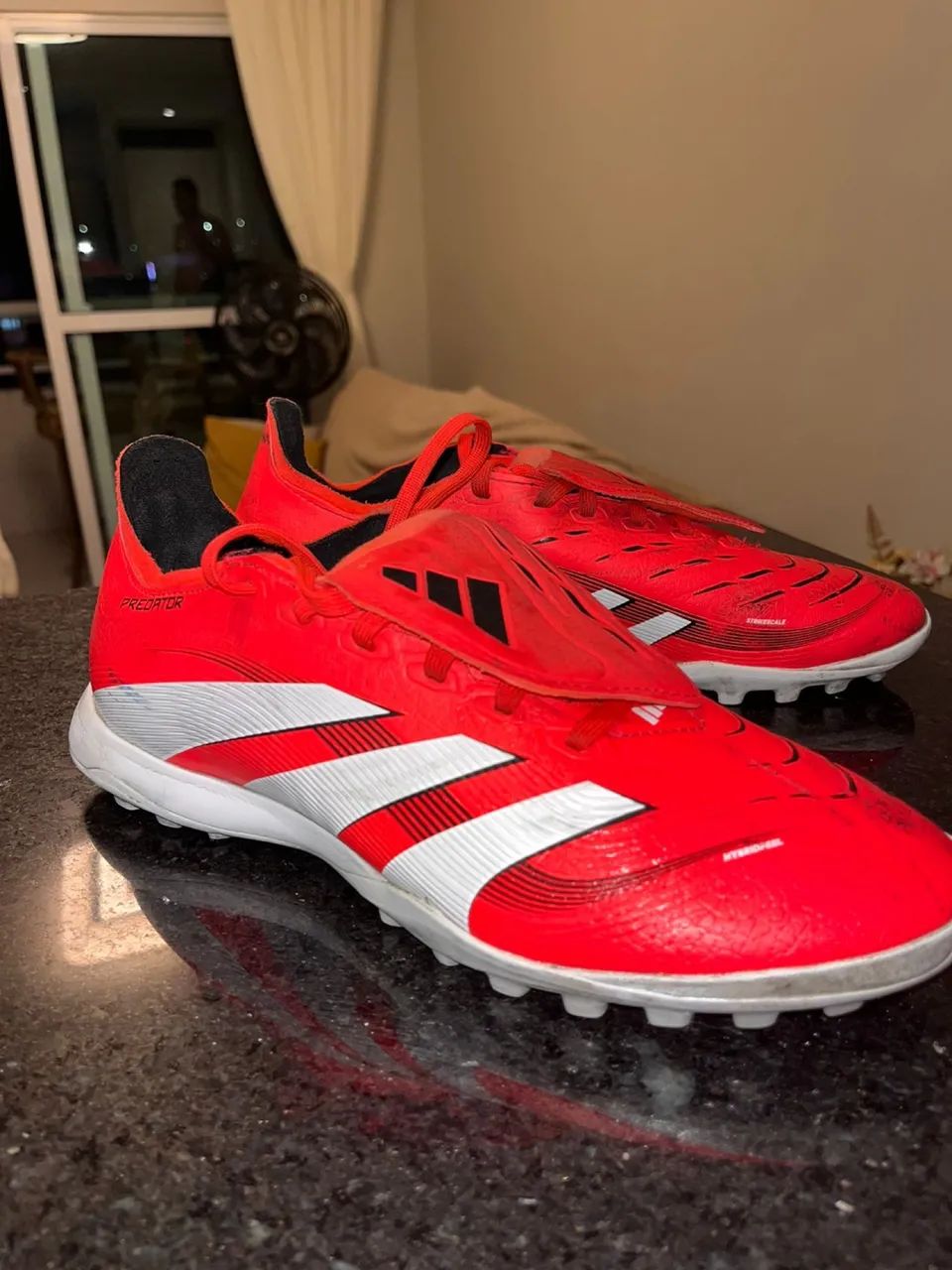 CHUTEIRA ADIDAS PREDATOR SOCIETY - TAM 40 - ÓTIMO ESTADO!
