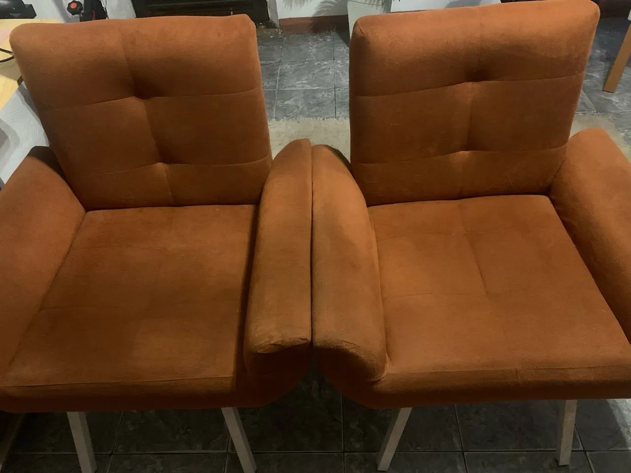 Duas poltronas 