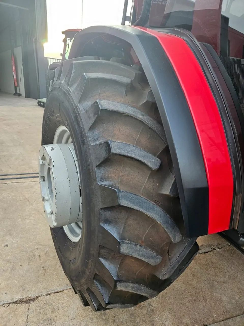 Trator Massey Ferguson 6713 (135CV) ano 2019 (Muito Conservado) - Foto 2