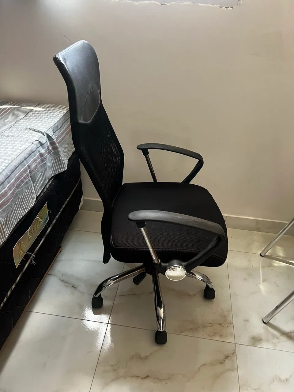 Cadeira de Escritório  - Foto 2