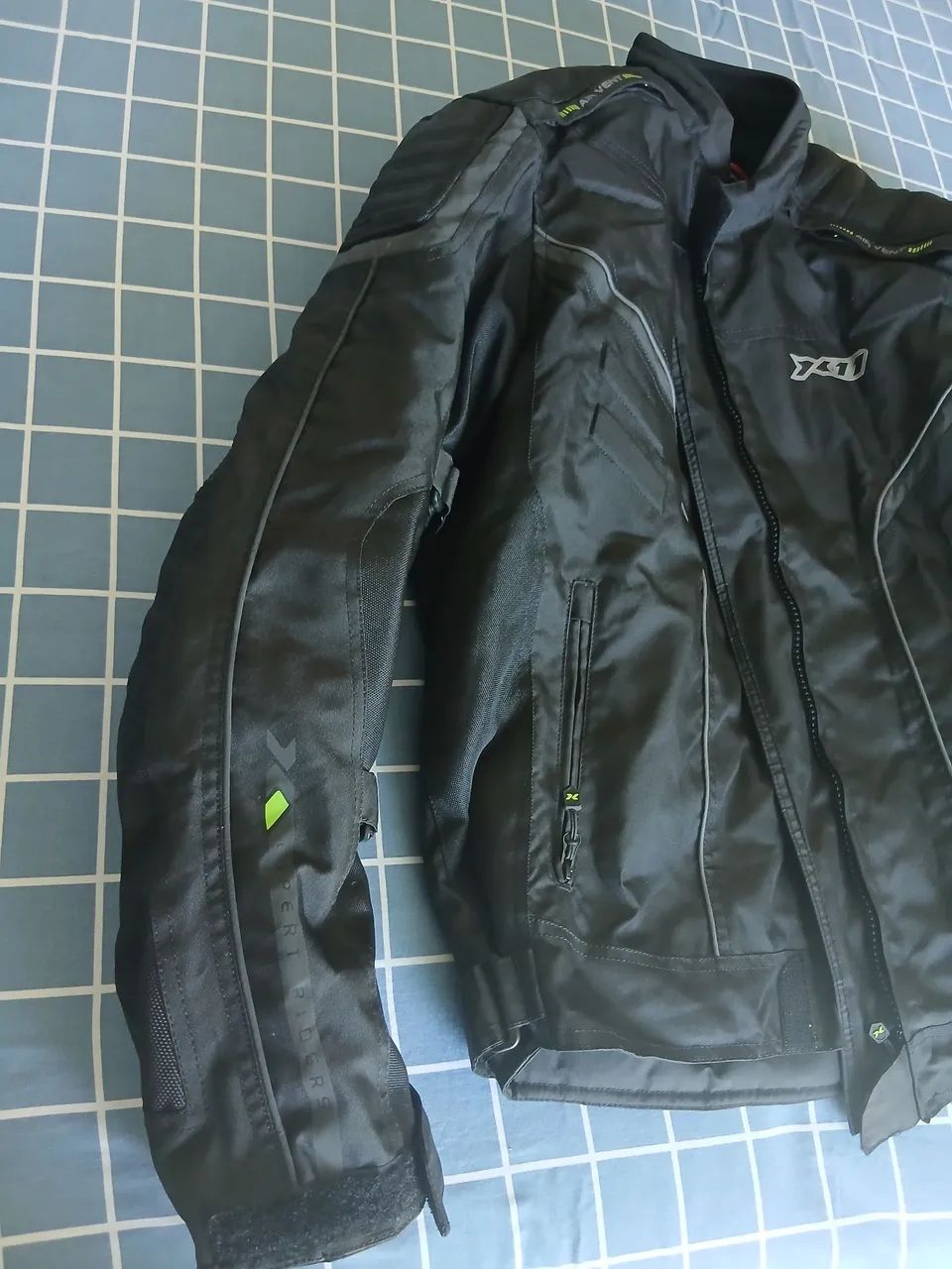 Jaqueta X11 Iron 2 Preta - Tamanho 3G - Excelente Estado - Foto 3