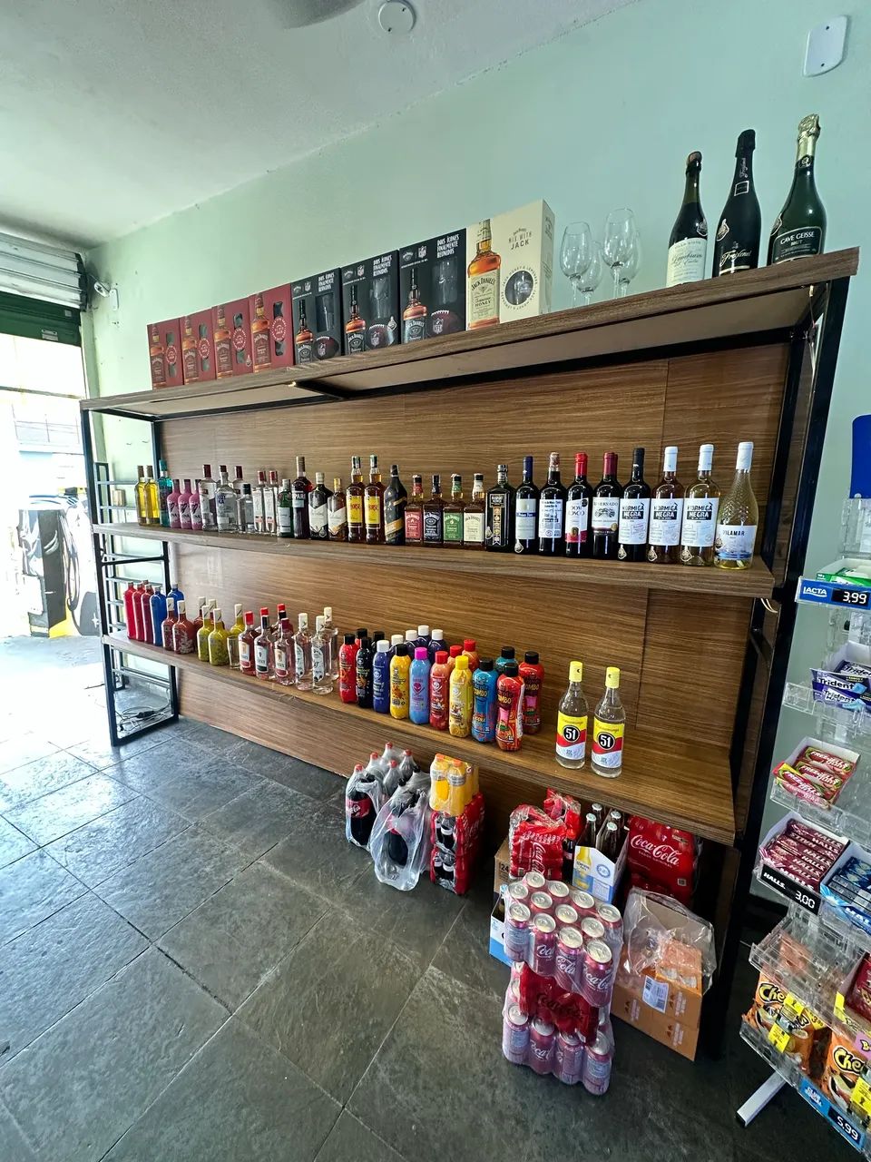 VENDO PRATELEIRA FÉ BEBIDAS - Foto 2