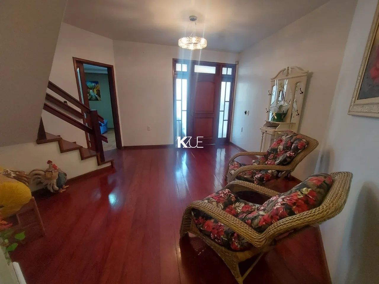Excelente Casa com 5 dormitórios no Estreito - Florianópolis/SC - Foto 3