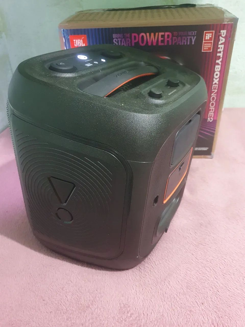 Jbl encore 2 com bateria removivel e microfones  - Foto 5