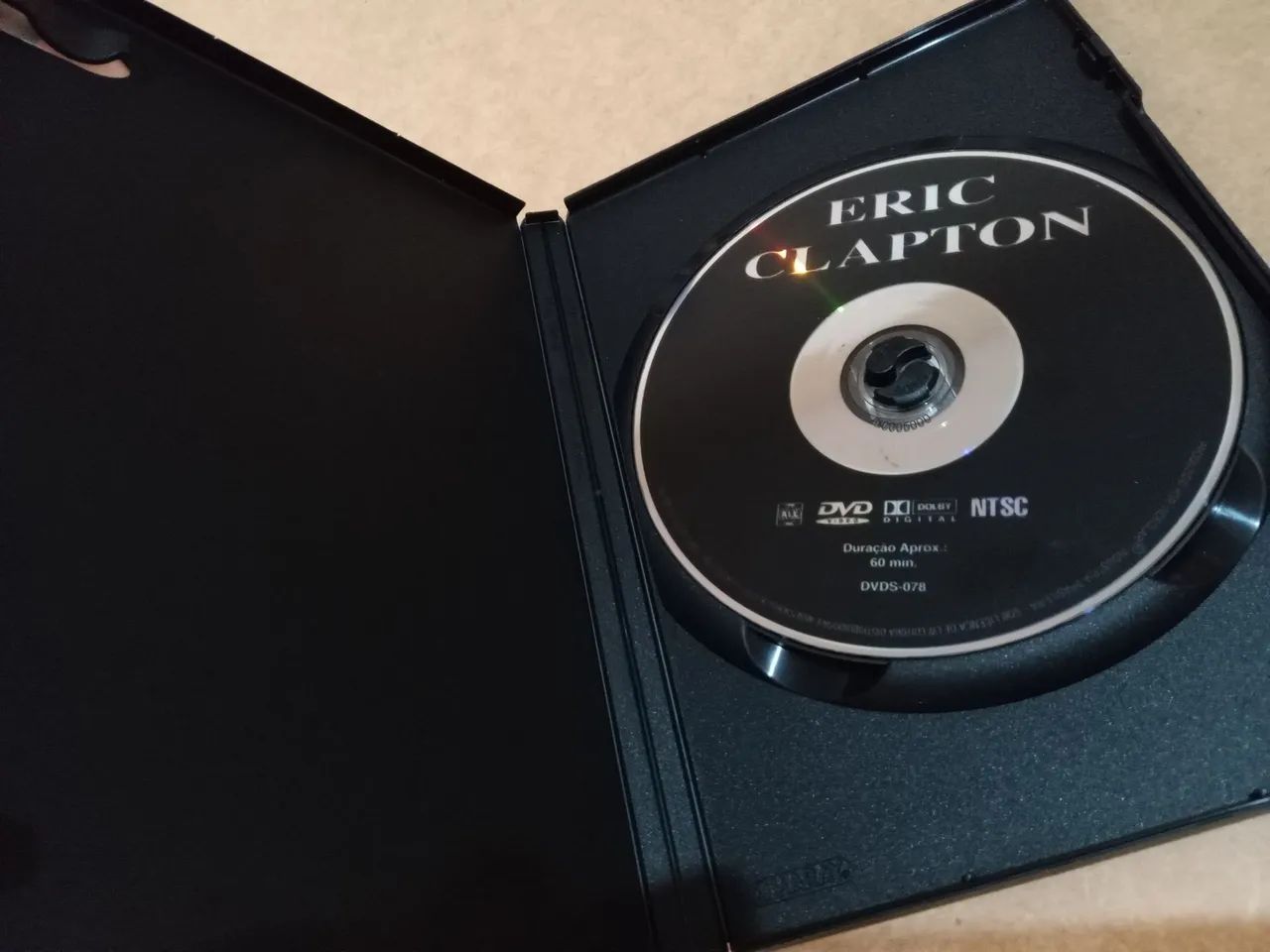 Dvd eric clapton participação especial phil collins  - Foto 3