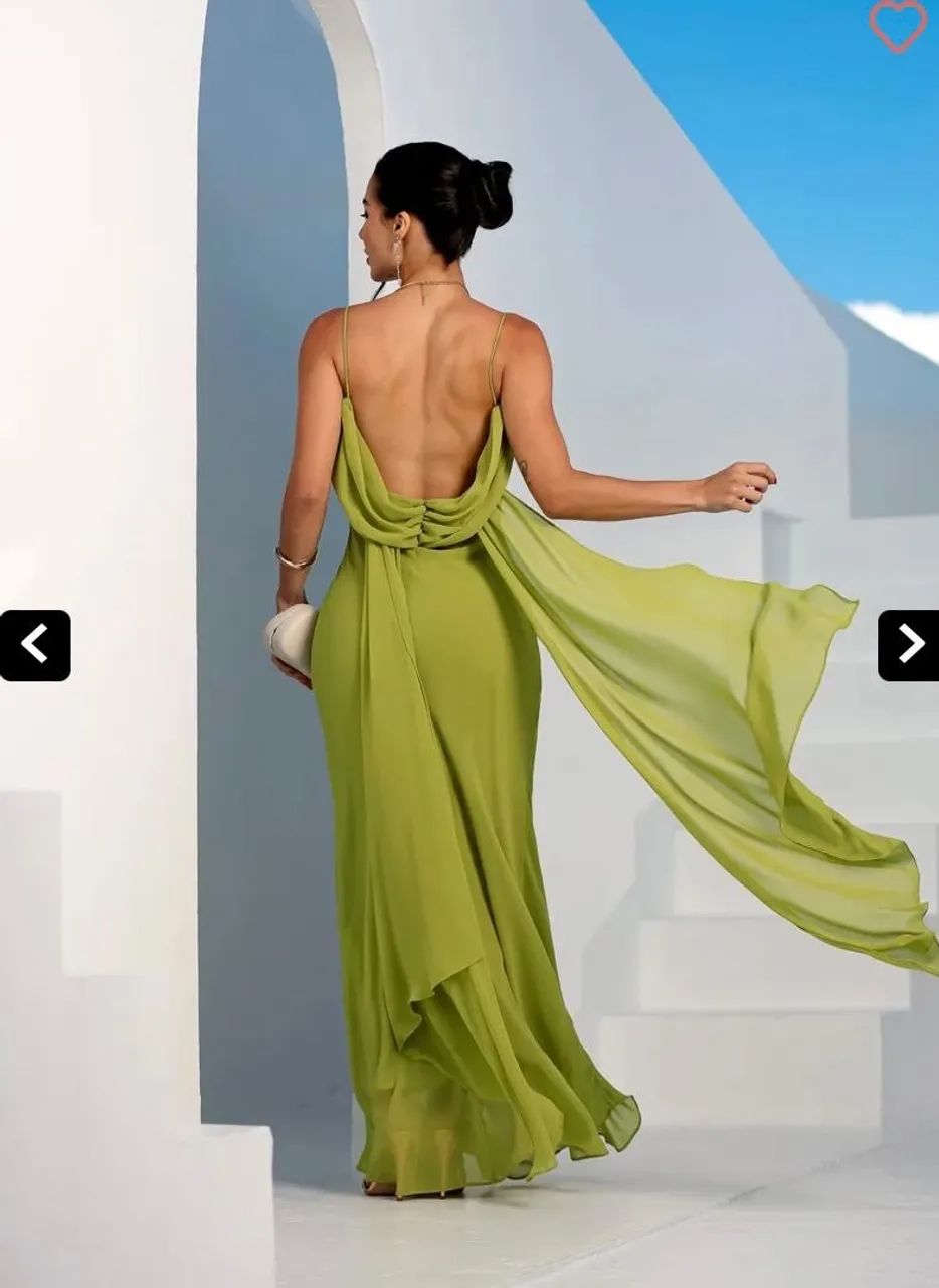Vestido onlauri fluído c/ Decote meia taça verde - Foto 5