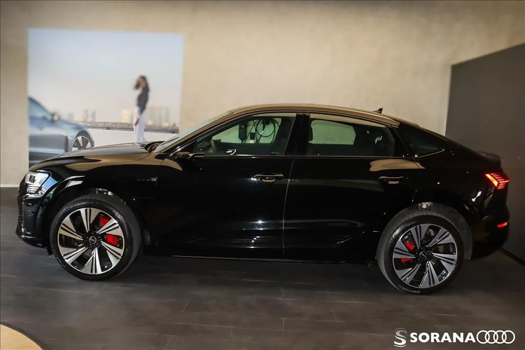Audi E-Tron Sportb. Perf.black Aut.(elétrico) 2024 - Foto 5