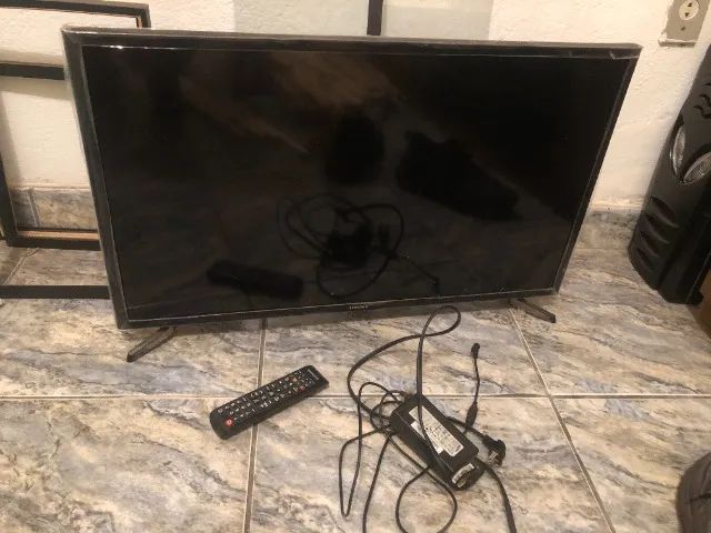 Defeito na tela - Televisão para retirada de peças com controle e fonte