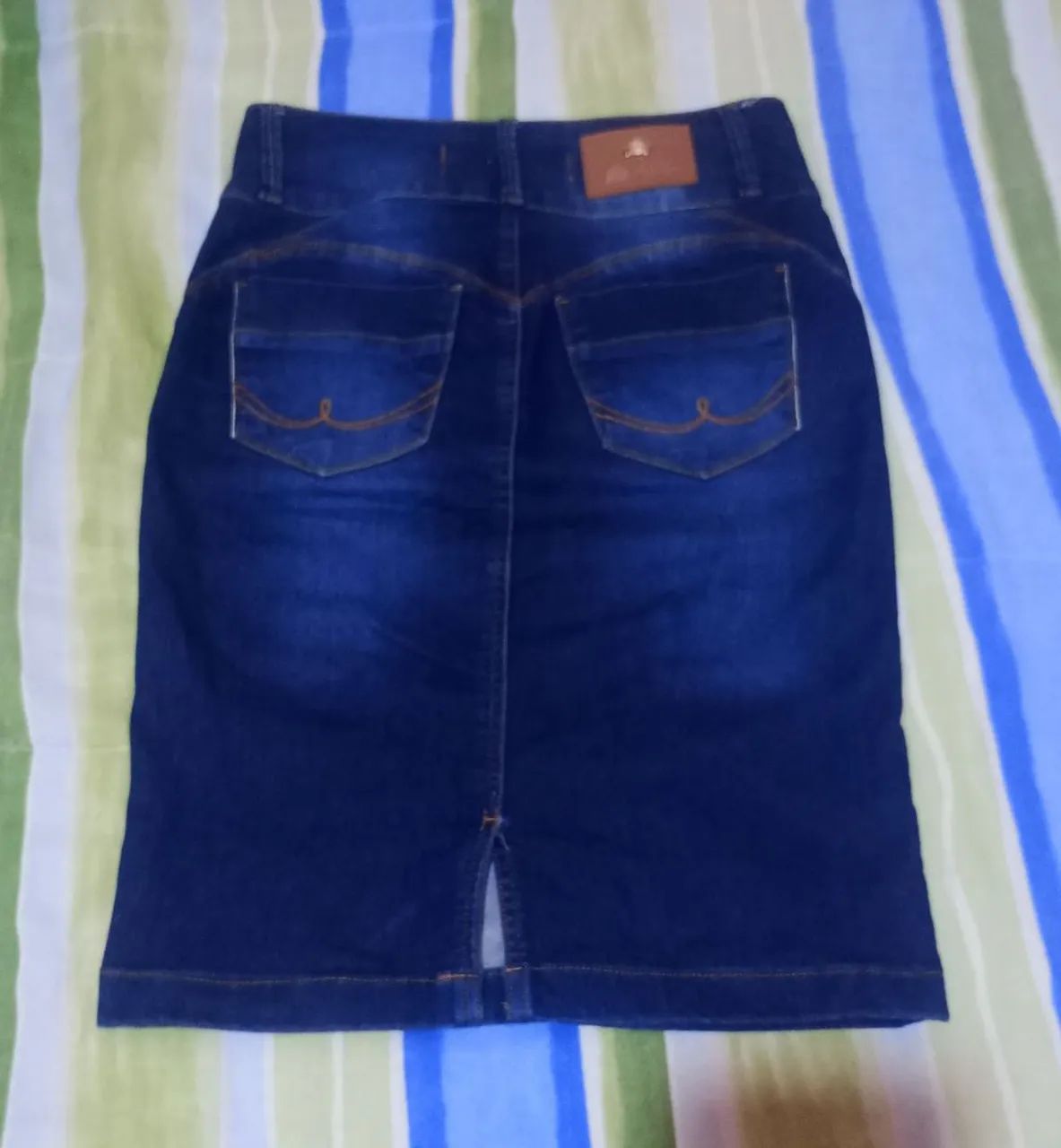Saia jeans tamanho 36 - Foto 2