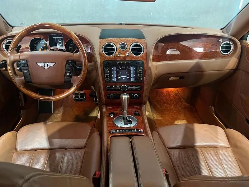 Bentley Flying Spur Continental 6.0 W12 Turbo Gasolina Flying Spur Speed AUT, foto 4 de 16