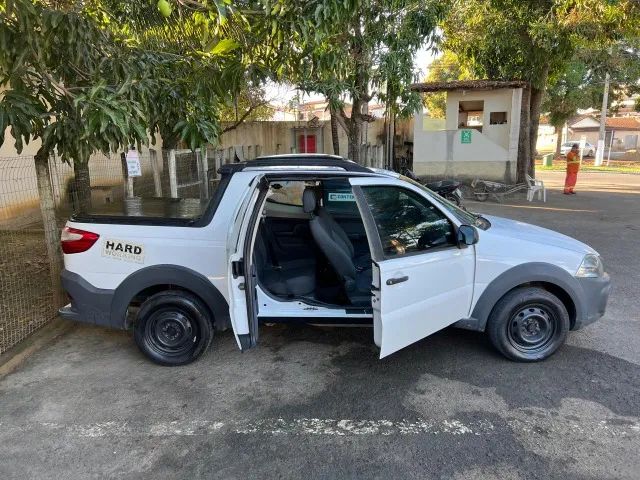 Fiat Strada Working 1.4 MPI Fire Flex 8V CD 2016 - Foto 2