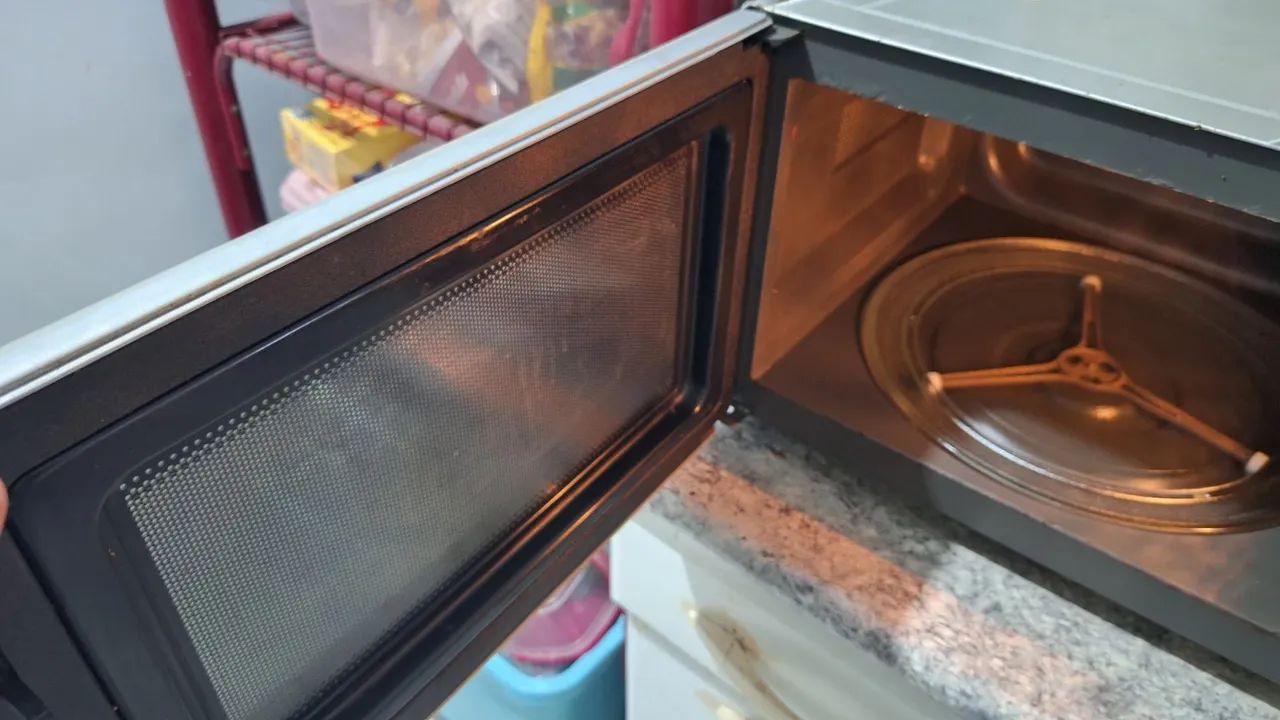 Micro-ondas LG 30L - Super conservado - Foto 3