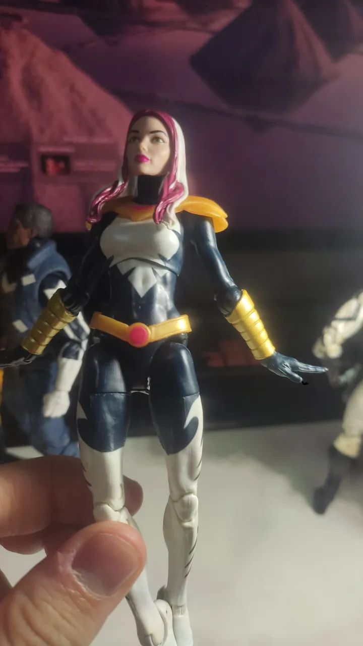 Marvel Legends Soprano Songbird Action Figure boneca - Foto 5