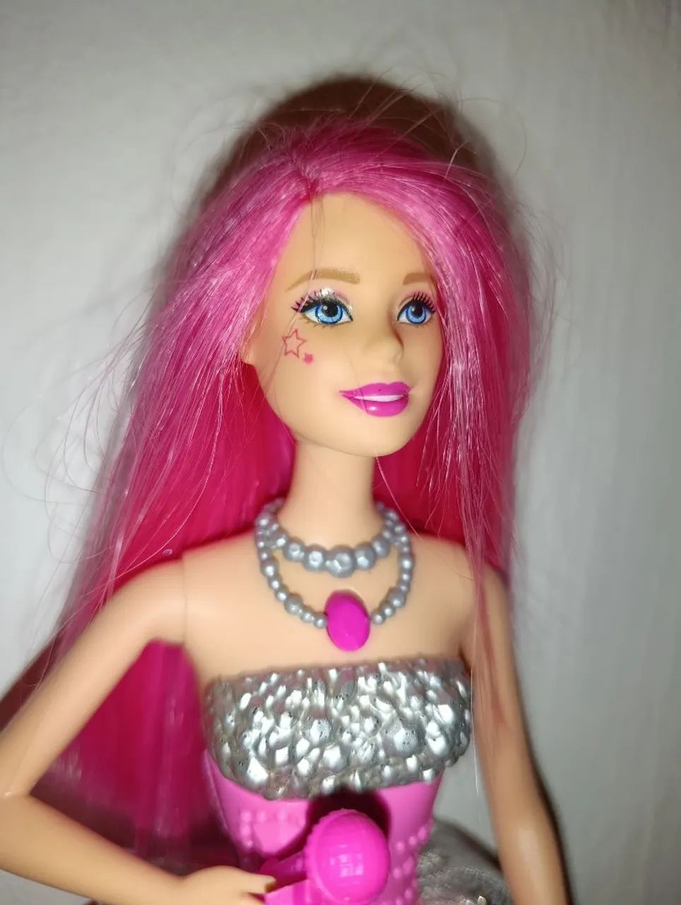 Barbie Rock and Royals Funcionando - Foto 4