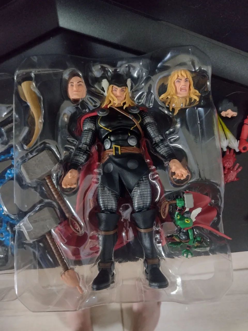 Thor Maximum Series Marvel Legends  - Foto 2