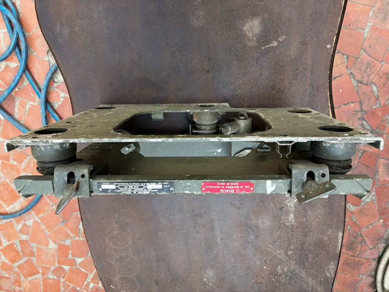 Suporte de rádio militar - Foto 4