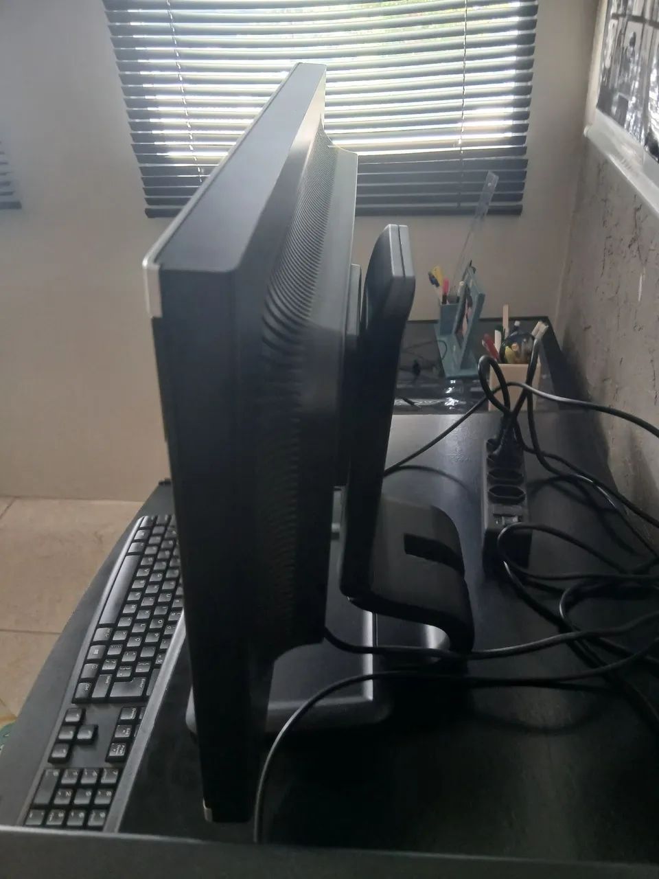 Monitor HP Compaq LA2205WG - Foto 4
