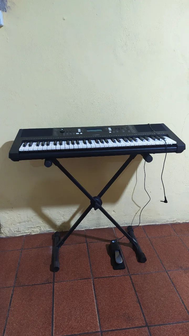 Teclado Yamaha + Suporte + Pedal - Foto 5