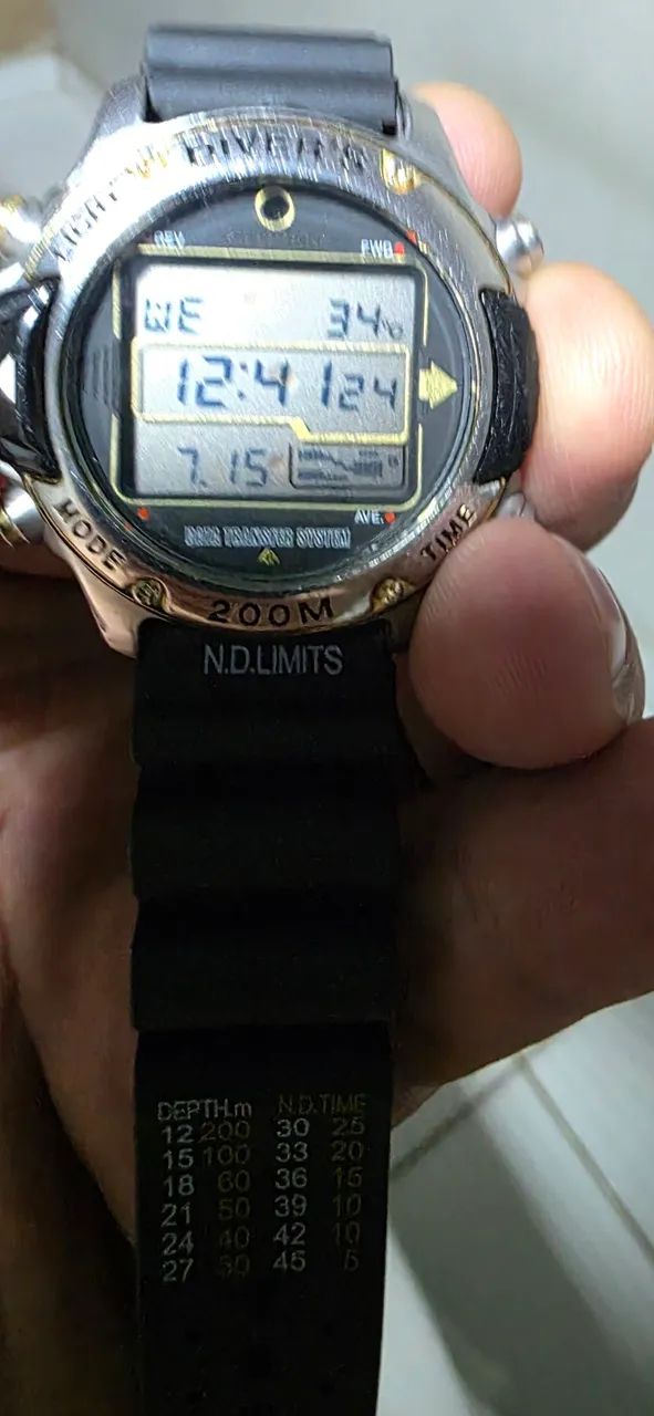 VENDO RELÓGIO CITIZEN HIPER AQUALAND D202 FUNCIONANDO PERFEITAMENTE SENSOR DE MERGULHO - Foto 5