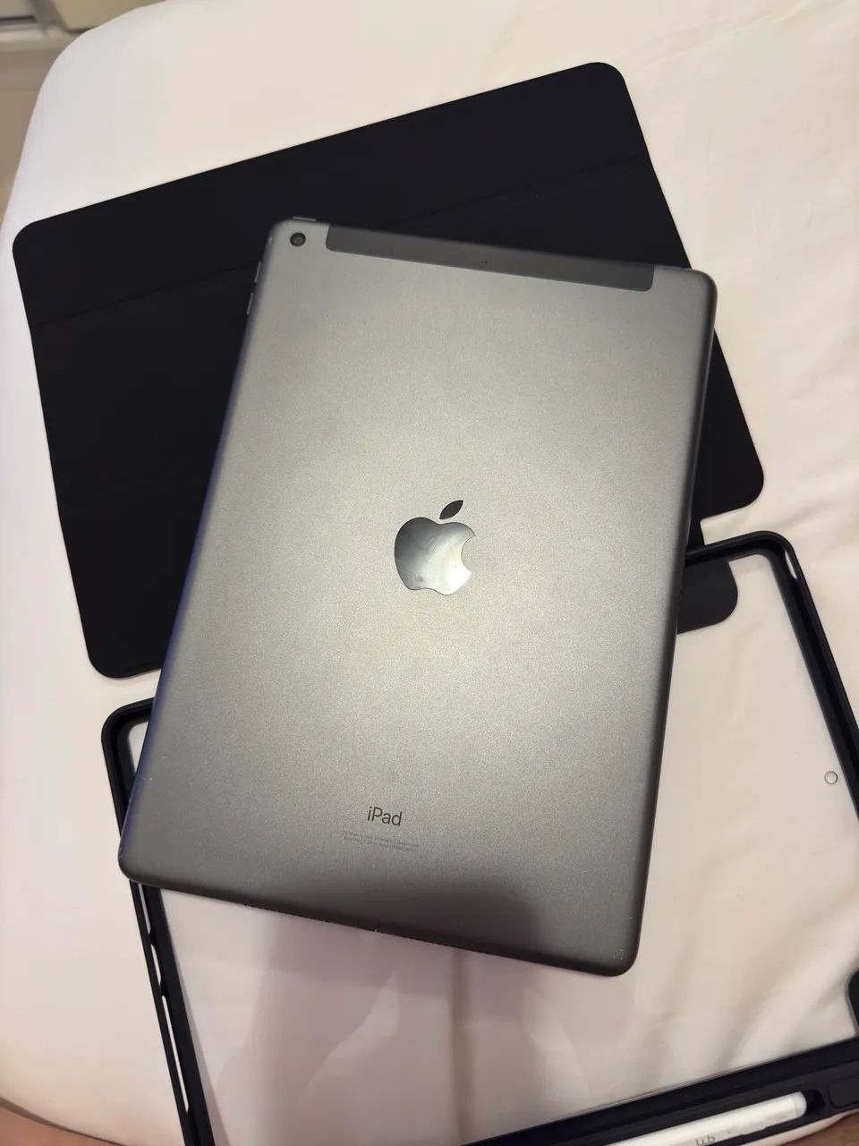 iPad 8 geração + cellular + Pencil - Tablets e E-Readers - Piatã