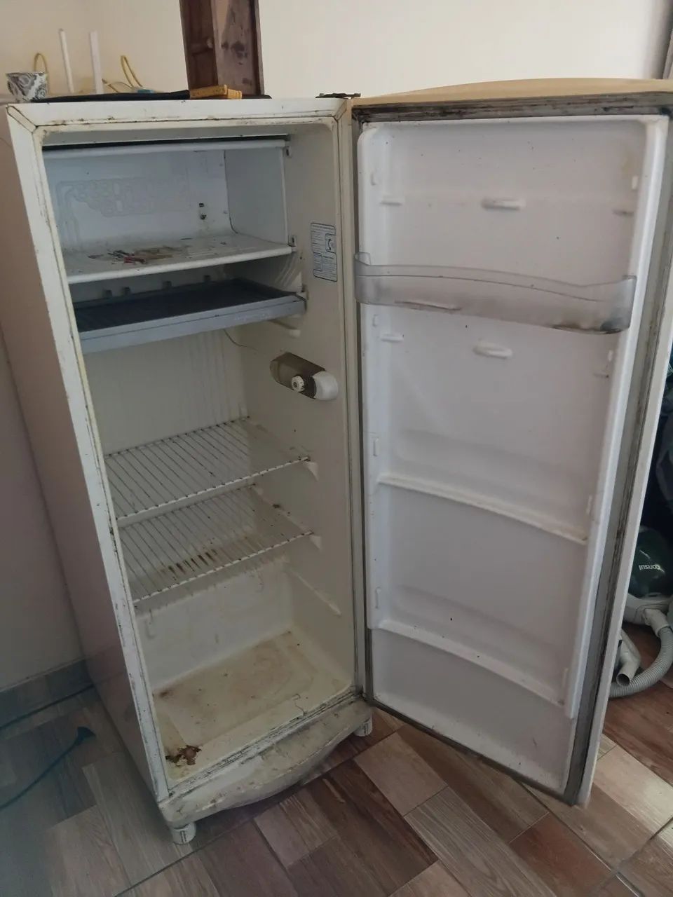 Vendo duas geladeiras  - Foto 4
