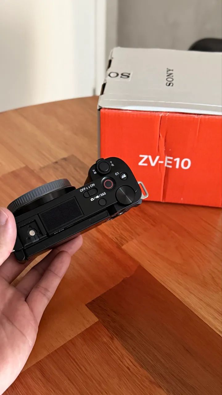 SONY ZV-E10 NOVA, SEM USO, NA CAIXA | SÓ CORPO