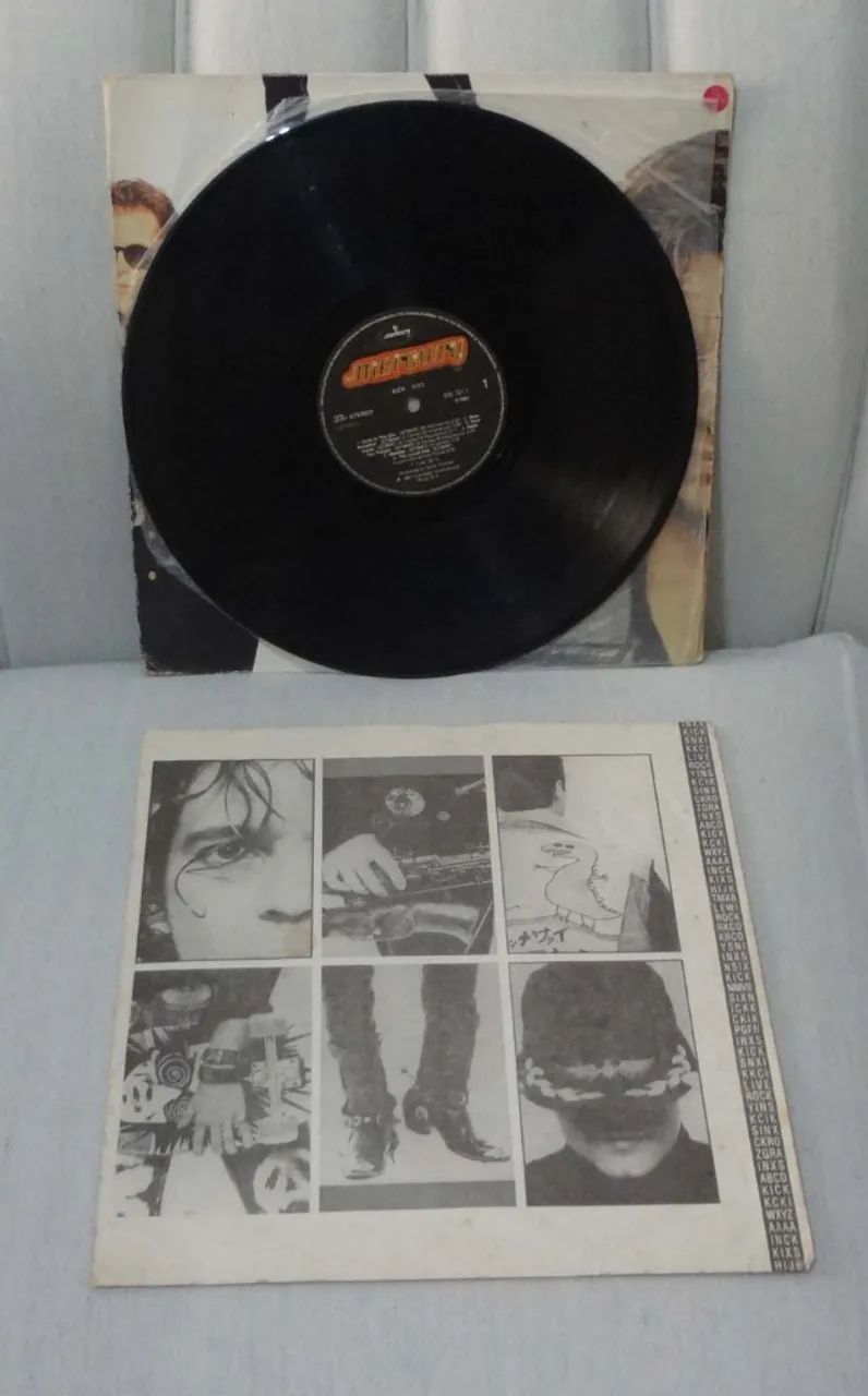 LP INXS Kick + Encarte  - Foto 3