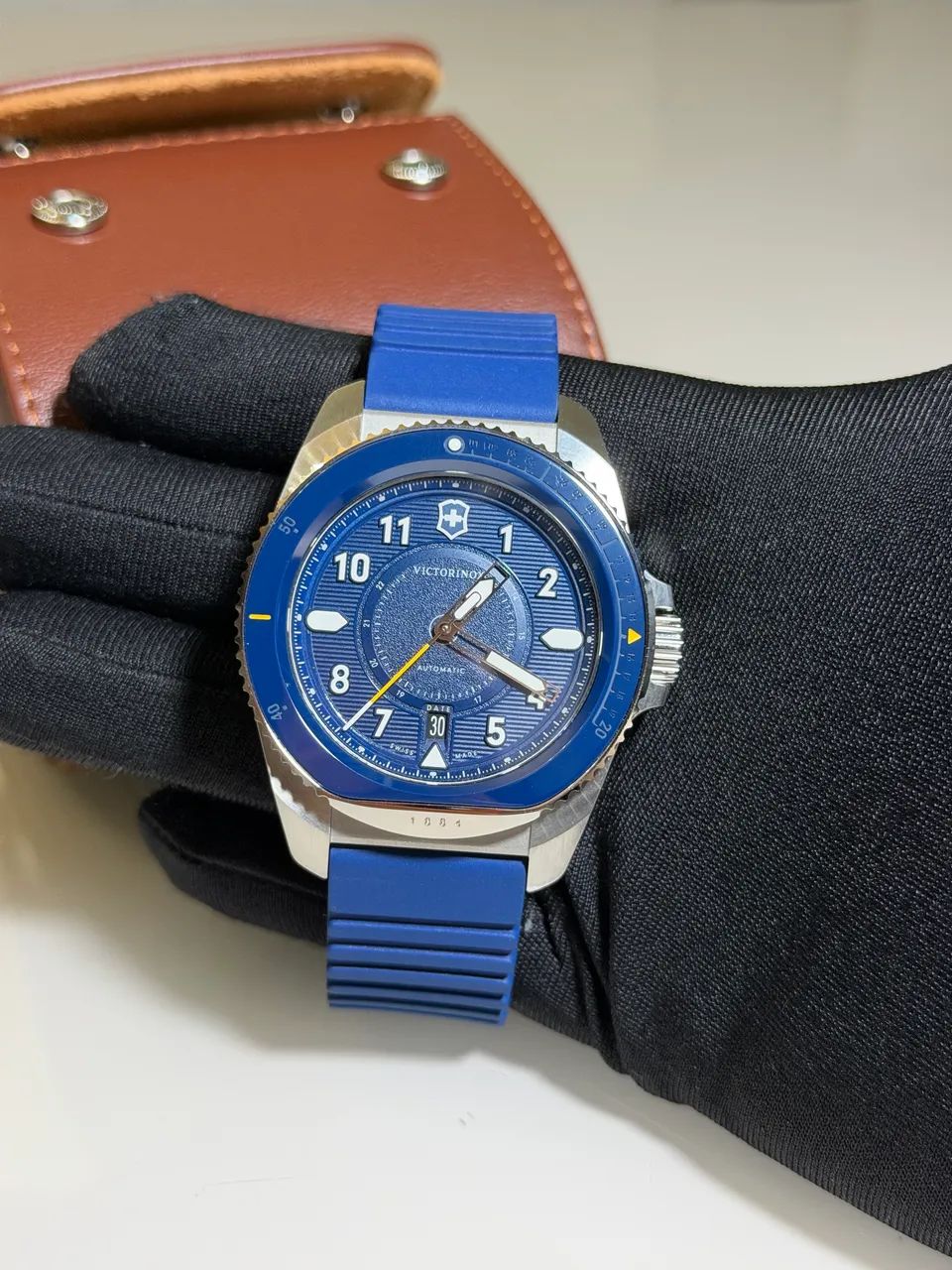 Relógio Victorinox Journey automático azul  - Foto 2