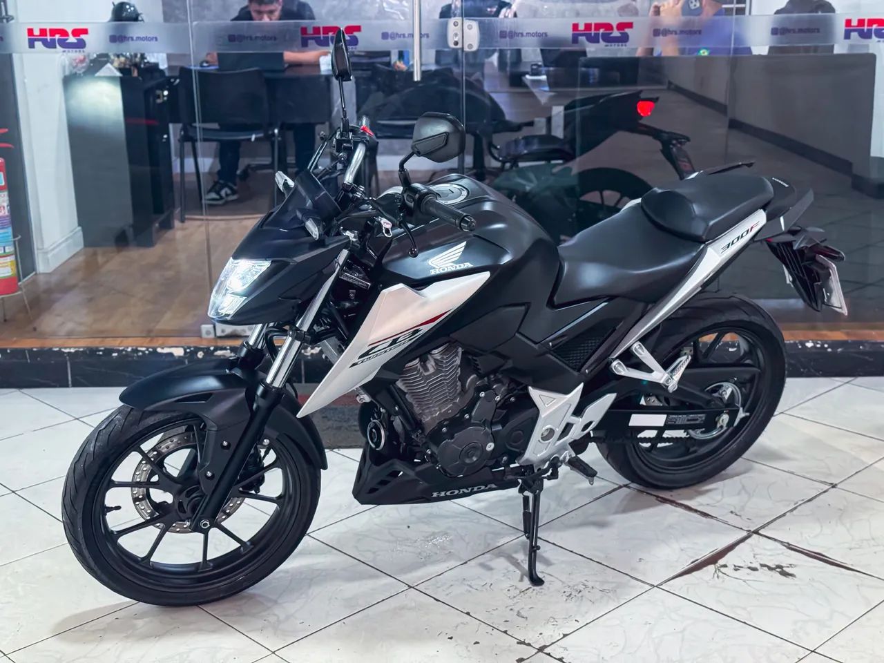 CB TWISTER 300F FLEX 2026 - EXCLUSIVA - Foto 2