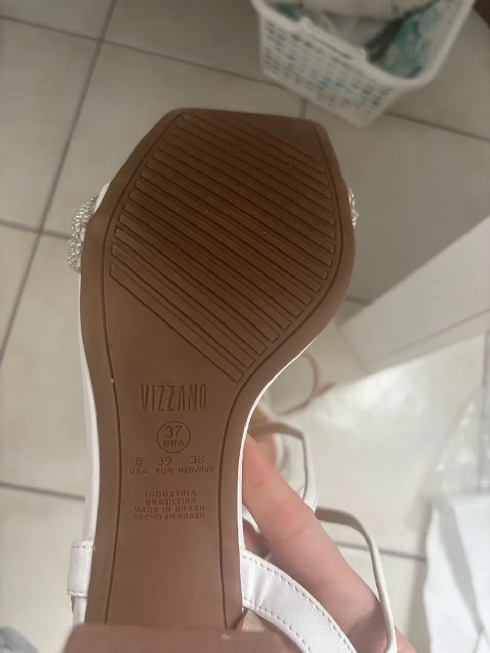 Salto Branco Vizzano com brilho 37 - Foto 2
