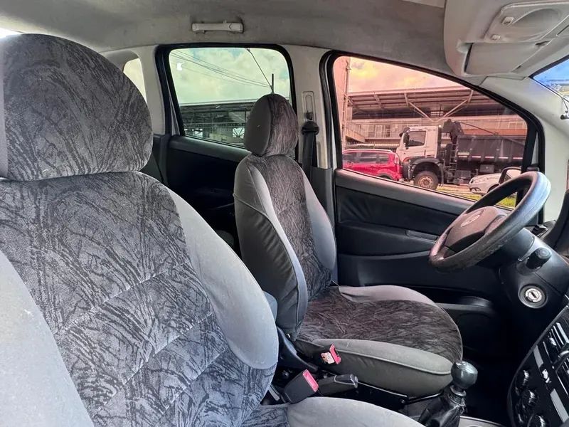 Fiat Idea ELX 1.4 mpi Fire Flex 8V 5p, foto 9 de 10