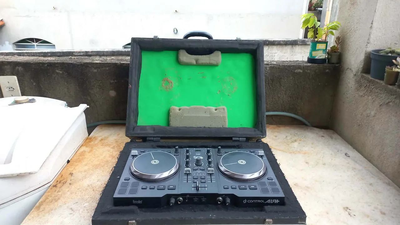 Controladora DJ Hércules DJControl AIR Plus  - Foto 3