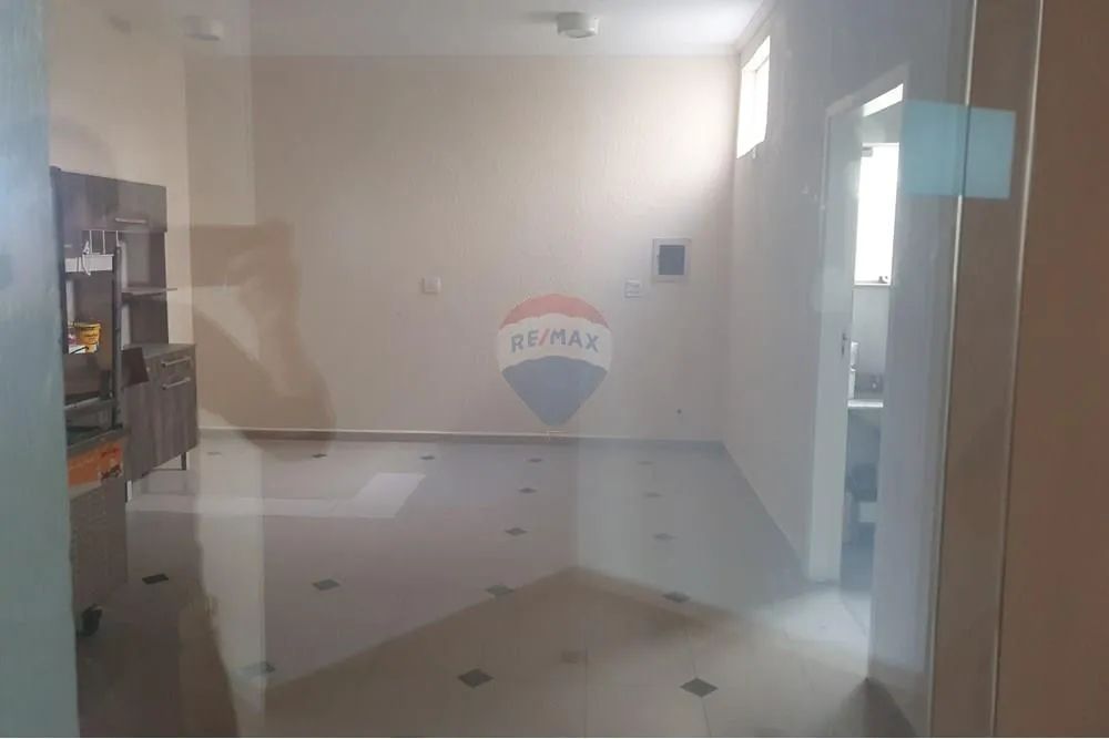 Sala comercial excepcional, com 35m² de área útil, localizada no centro da cidade. - Foto 4