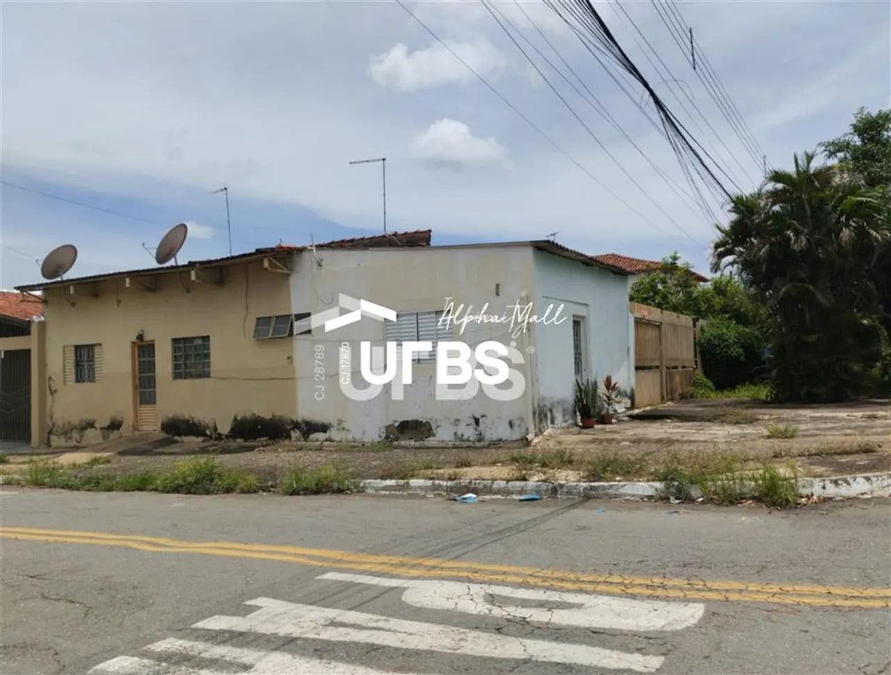 Casa Térrea de Esquina no Jardim da Luz - Foto 3