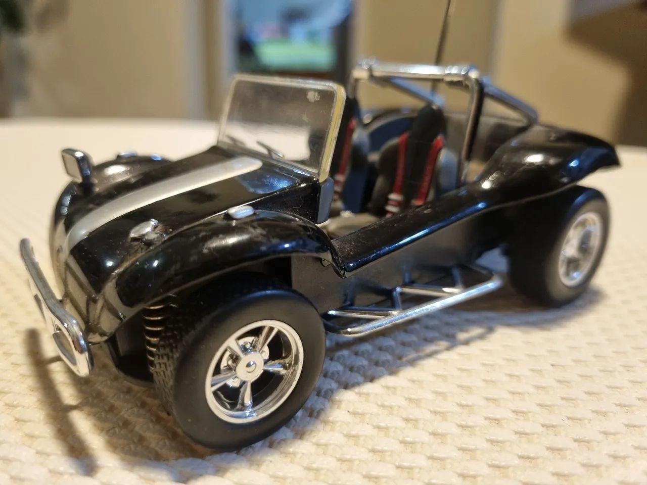 Miniatura Buggy / Bugre Antigo 1/24 - Carro Colecionável - Foto 2