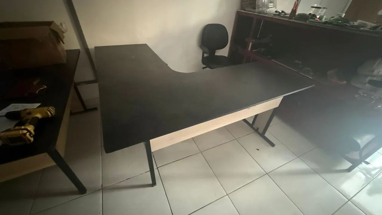 Mesas para escritório L, apenas 450, cada uma. Whats *