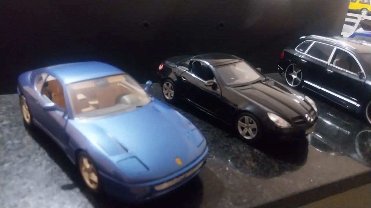 2 miniaturas escala 1/18 